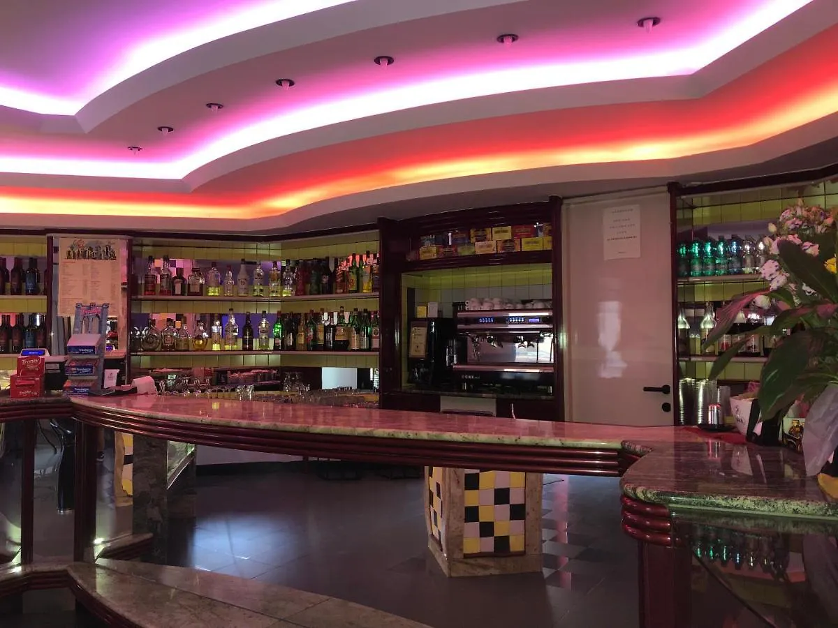 Bed & Breakfast B&B City Bar Uta Italy